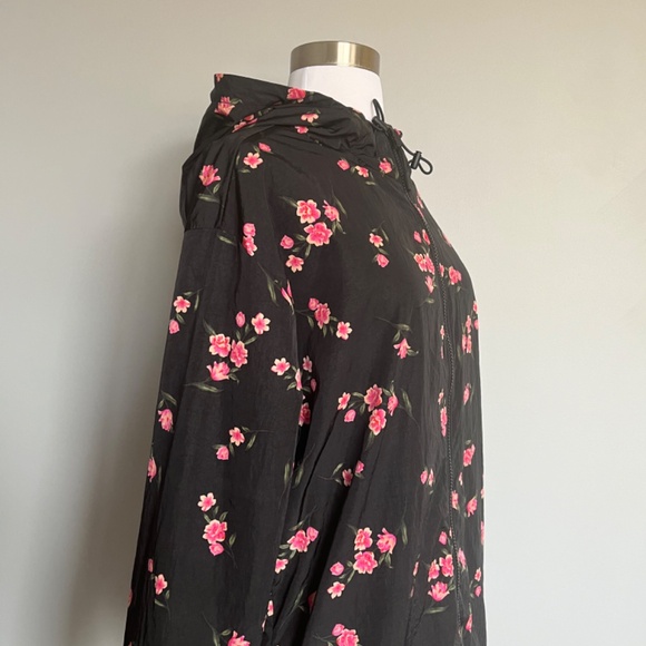 Victoria's Secret Pink Long Floral Bloom Cherry blossom Anorak Windbreaker Jacke - Picture 9 of 16